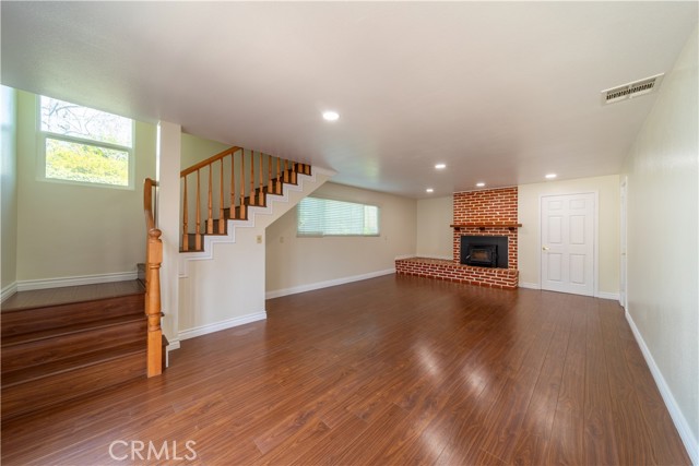 Detail Gallery Image 31 of 42 For 3341 Thelma, La Crescenta,  CA 91214 - 3 Beds | 3 Baths