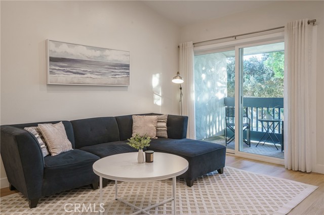 904 Camino Real, Redondo Beach CA: https://media.crmls.org/medias/8d6d4a4a-16fd-43c2-b79c-863a63ee6acd.jpg