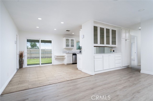 Front Image Thumbnail for CRIV26116976