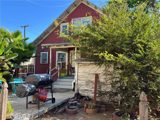 Detail Gallery Image 3 of 15 For 810 N Loma Vista Dr, Long Beach,  CA 90813 - – Beds | – Baths