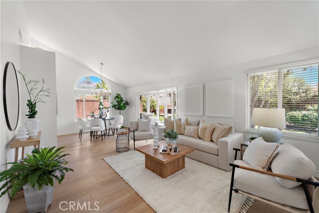 3 Calendula, Rancho Santa Margarita CA: https://media.crmls.org/medias/8d6e4eae-886b-4d73-a36d-306b90d410c5.jpg