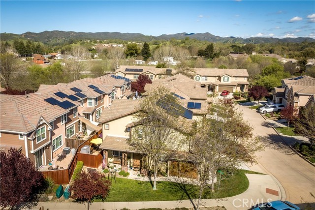 9151 Pato Lane, Atascadero CA: https://media.crmls.org/medias/8d6e5980-1e20-4816-8e45-1a626447535a.jpg