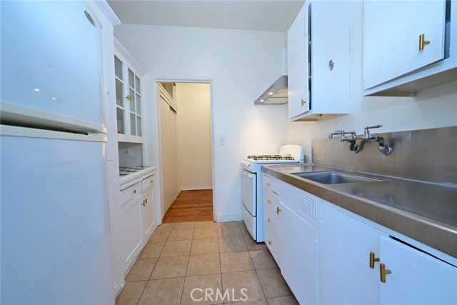 902 S Marengo Avenue, Pasadena CA: https://media.crmls.org/medias/8d6e6b45-cf9d-444d-a5f0-0718862537b5.jpg