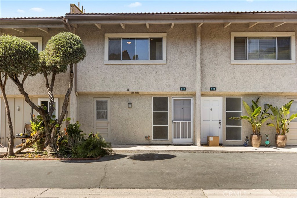 23821 Hillhurst Dr #29