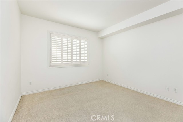 Detail Gallery Image 12 of 14 For 320 S Willaman Dr #301,  Los Angeles,  CA 90048 - 2 Beds | 2 Baths