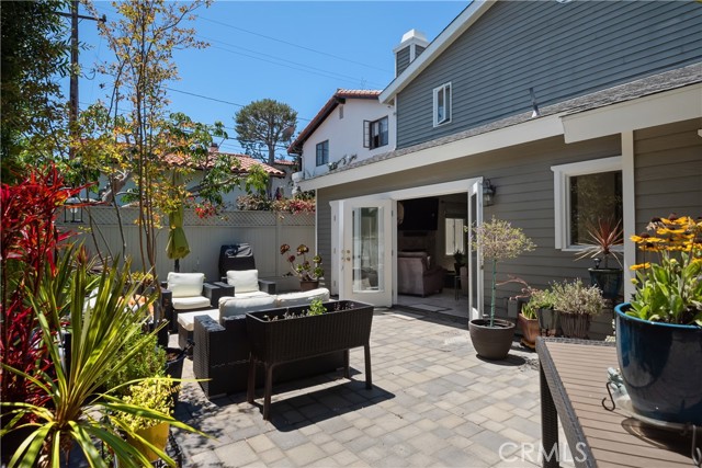 3504 Laurel Avenue, Manhattan Beach, California 90266, 3 Bedrooms Bedrooms, ,3 BathroomsBathrooms,Residential,Sold,Laurel,SB21071464