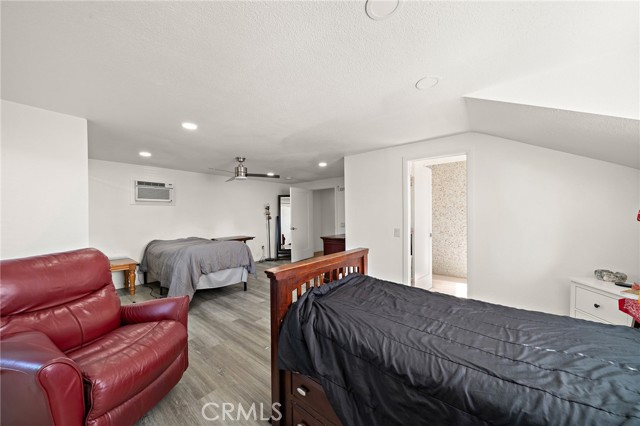 Detail Gallery Image 25 of 37 For 590 Traverse Dr, Costa Mesa,  CA 92626 - 4 Beds | 3 Baths