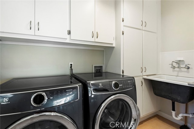 Detail Gallery Image 20 of 45 For 3250 Velma Dr, Los Angeles,  CA 90068 - 3 Beds | 2 Baths