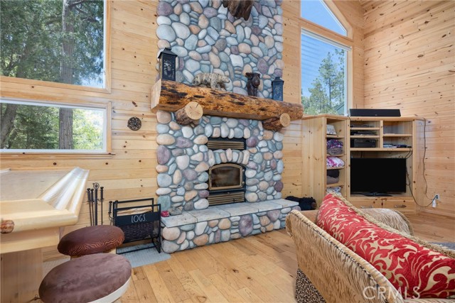 Detail Gallery Image 22 of 71 For 10820 Bonita Way, Wofford Heights,  CA 93285 - 4 Beds | 3 Baths