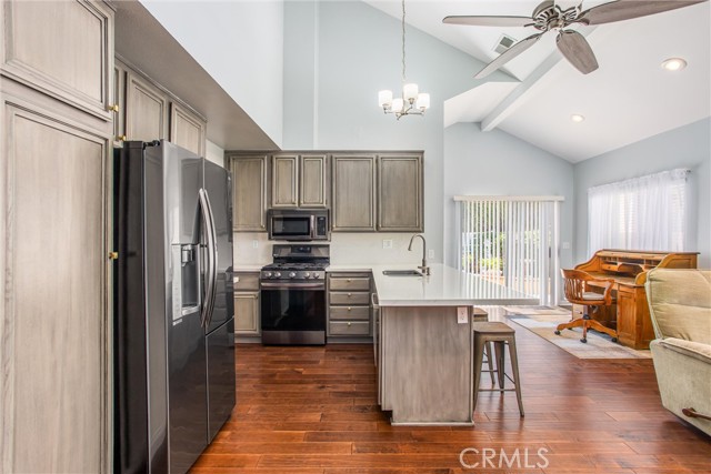 518 S Seminole Circle, Banning CA: https://media.crmls.org/medias/8d71e97f-d069-4722-bac1-81cc441619f3.jpg