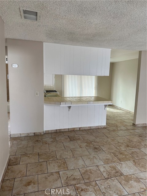Detail Gallery Image 9 of 16 For 1401 Baker, Bakersfield,  CA 93305 - 2 Beds | 1/1 Baths
