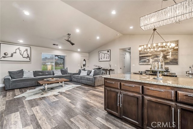 Detail Gallery Image 16 of 39 For 25802 El Monte, Madera,  CA 93638 - 4 Beds | 2 Baths