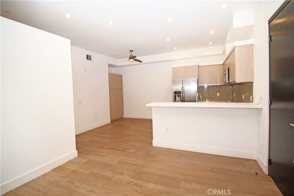210 N Monterey St 404