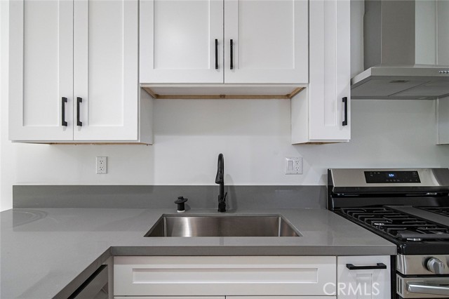 425 N Raymond Avenue, Pasadena CA: https://media.crmls.org/medias/8d74845f-f5ae-4aa3-add7-7327499cf695.jpg