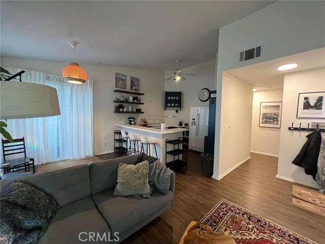 Detail Gallery Image 20 of 33 For 2402 Pleasant Way #H,  Thousand Oaks,  CA 91362 - 2 Beds | 1 Baths