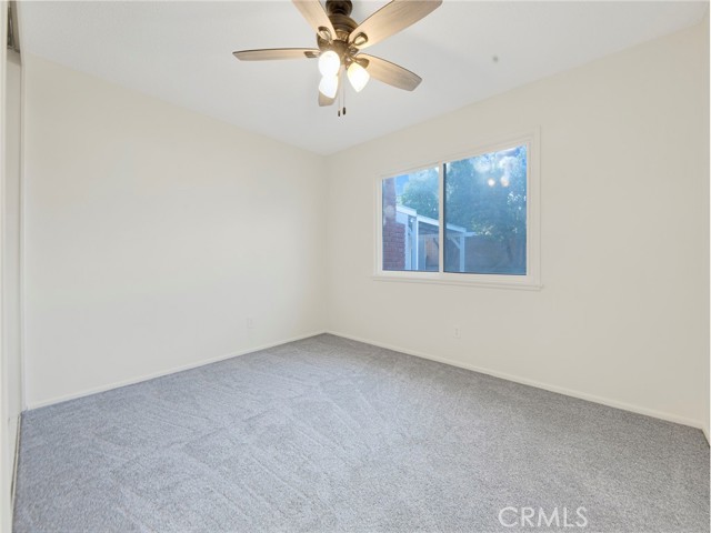 Detail Gallery Image 10 of 53 For 6215 Glide Ave, Woodland Hills,  CA 91367 - 4 Beds | 3 Baths