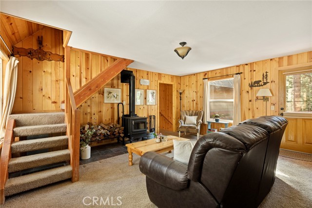 Detail Gallery Image 10 of 34 For 954 Crest Estates, Lake Arrowhead,  CA 92352 - 3 Beds | 2 Baths