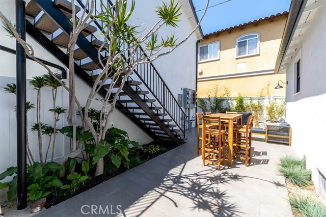 2420 Grant Avenue, Redondo Beach, California 90278, ,Multi-Family,For Sale,Grant,SB25027922