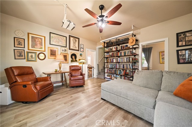 1711 Shasta Street, Anderson CA: https://media.crmls.org/medias/8d776ee0-ef1c-4b73-a815-a1332f9f295d.jpg