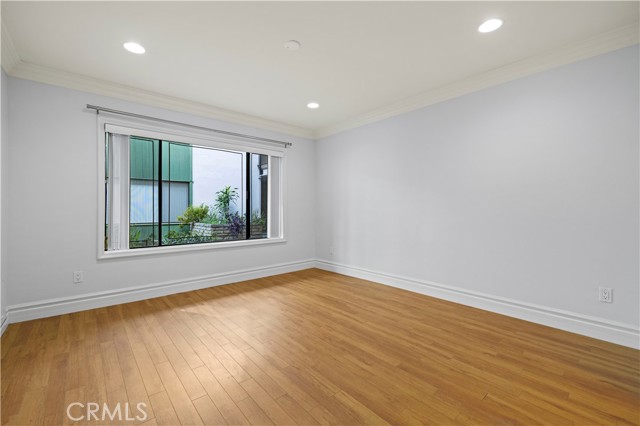 Detail Gallery Image 9 of 20 For 515 N Kenwood #112,  Glendale,  CA 91206 - 2 Beds | 2 Baths