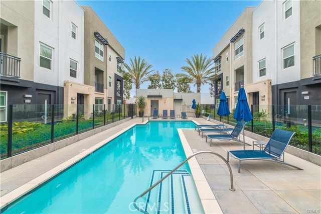 2276 Synergy, Irvine CA: https://media.crmls.org/medias/8d77e2e5-a3eb-499a-bdcb-15d22e9d9a56.jpg