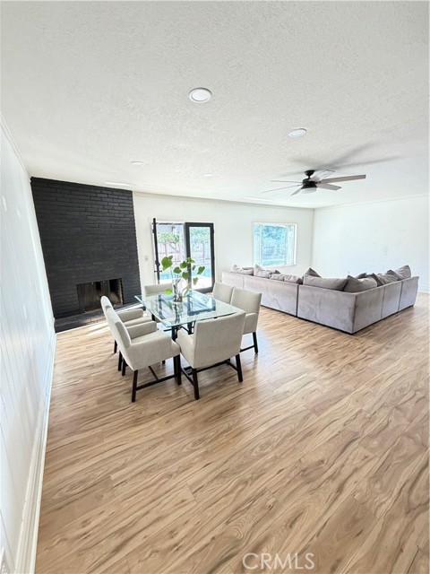 Detail Gallery Image 8 of 22 For 1527 W Palo Alto, Fresno,  CA 93711 - 5 Beds | 3 Baths