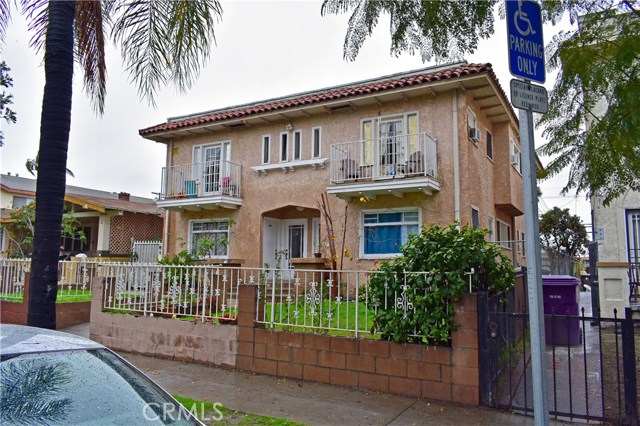 1557 Pine Ave, Long Beach, CA 90813