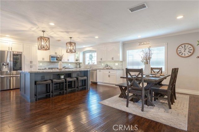 Image 13 of 43 For 4611 Myra  