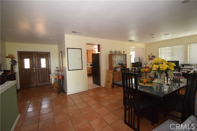 Detail Gallery Image 12 of 31 For 26641 Ironwood Ave, Moreno Valley,  CA 92555 - 4 Beds | 3 Baths