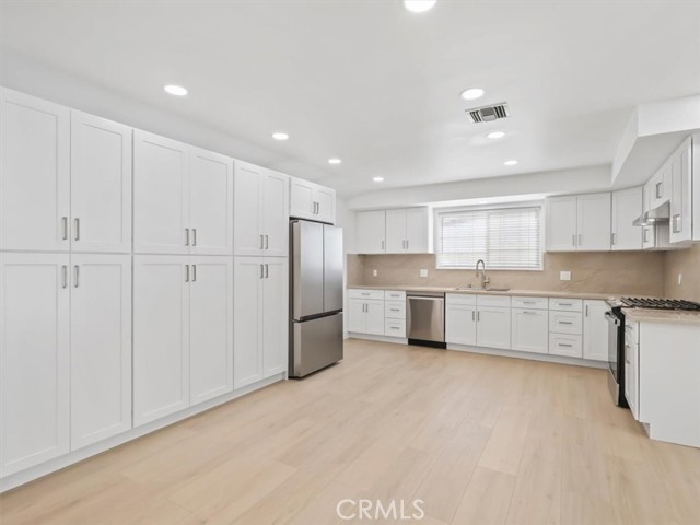 23119 Gainford Street photo 30