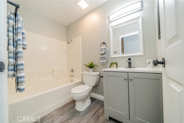 Detail Gallery Image 15 of 42 For 527 S Sultana Ave, Ontario,  CA 91761 - 4 Beds | 2 Baths