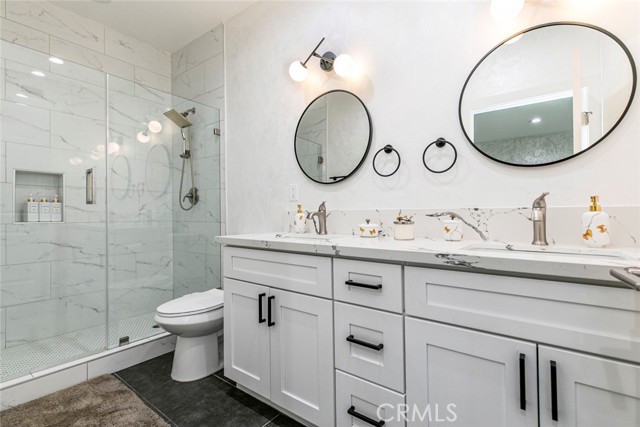 Detail Gallery Image 19 of 52 For 9124 N Nilo Ln, Panorama City,  CA 91402 - 4 Beds | 3/1 Baths
