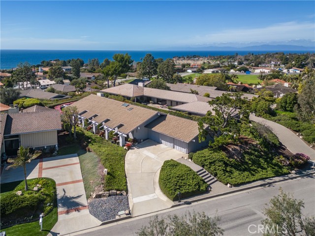 2903 Via Pacheco, Palos Verdes Estates, California 90274, 4 Bedrooms Bedrooms, ,1 BathroomBathrooms,Residential,Sold,Via Pacheco,PV24052495