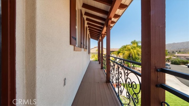 5969 Via Las Nubes, Riverside CA: https://media.crmls.org/medias/8d7c445f-dee8-480f-a90f-ee9d138112b2.jpg