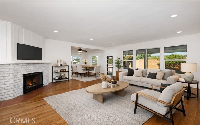 Detail Gallery Image 6 of 37 For 10703 Woodruff Ave, Downey,  CA 90241 - 3 Beds | 2 Baths