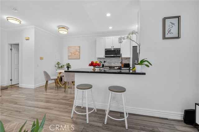 Detail Gallery Image 7 of 36 For 158 Maegan #9,  Thousand Oaks,  CA 91362 - 3 Beds | 2/1 Baths