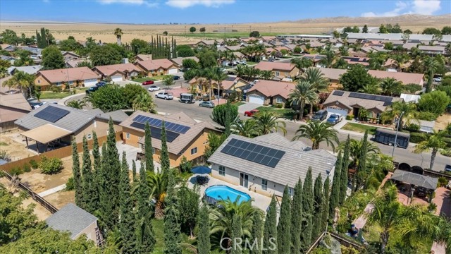 104 W Mariposa Street, Avenal CA: https://media.crmls.org/medias/8d7f1393-c1d0-4730-922e-f541ec18b1d7.jpg