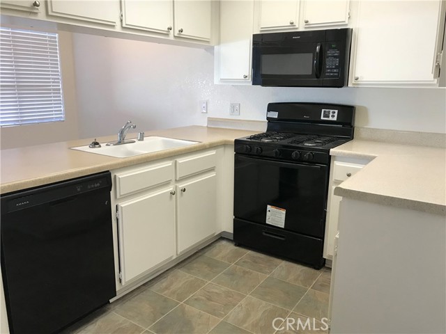 Detail Gallery Image 18 of 20 For 12617 Eucalyptus Ave, Hawthorne,  CA 90250 - – Beds | – Baths