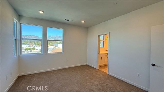Detail Gallery Image 5 of 10 For 1090 Foothill Boulevard, Claremont,  CA 91711 - 4 Beds | 2/2 Baths