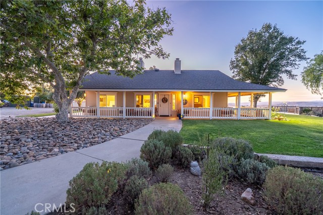 1825 Nygren Road, San Miguel CA: https://media.crmls.org/medias/8d819486-a6dc-44f5-9d40-8a08ef4d7f83.jpg