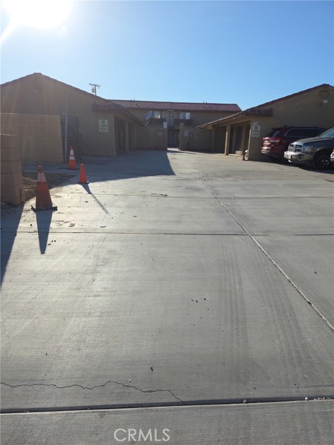 13405 Ocotillo Road, Desert Hot Springs CA: https://media.crmls.org/medias/8d82ec15-a9bb-4dc7-bb1d-dbc5a66b4496.jpg