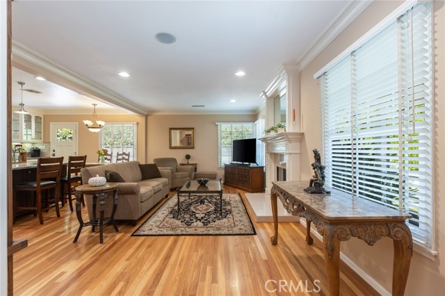 5901 Cahill Avenue photo 3