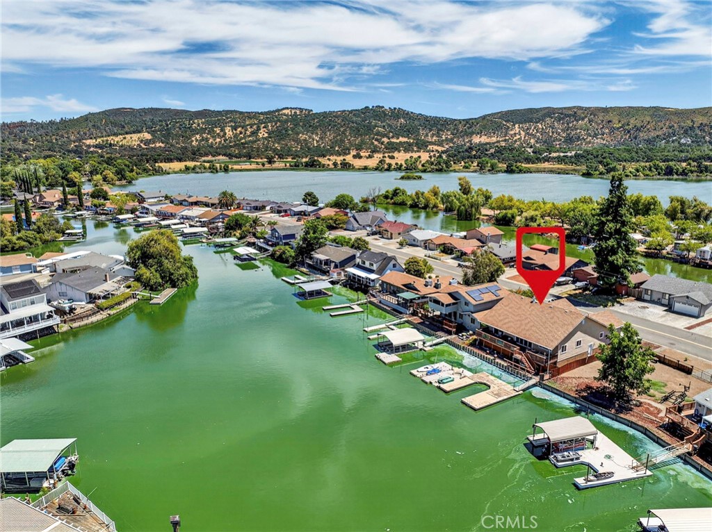 https://media.crmls.org/medias/8d837852-98bd-4aad-92e4-1c4b8dcd34e8.jpg?preset=X-Large