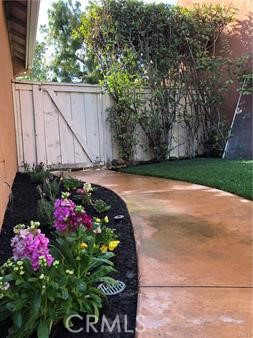 Detail Gallery Image 11 of 12 For 20 La Ronda, Irvine,  CA 92606 - 3 Beds | 2 Baths