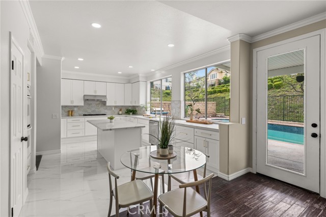 Image 15 of 51 For 16209 Eagleridge Court