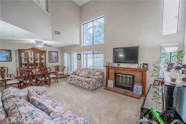 Detail Gallery Image 18 of 22 For 23732 via Tomas, Valencia,  CA 91355 - 3 Beds | 3 Baths