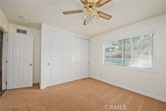 Detail Gallery Image 14 of 31 For 15877 Warm Springs Dr, Canyon Country,  CA 91387 - 5 Beds | 3 Baths