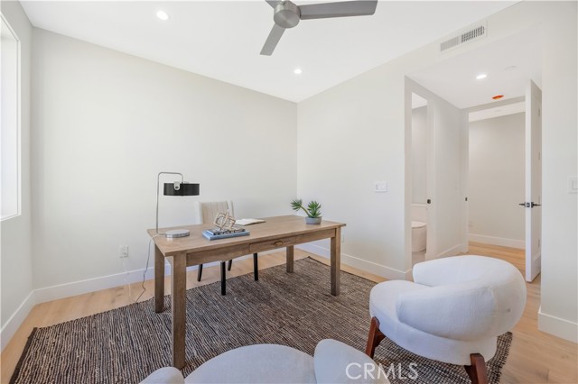 2405 Mathews Avenue, Redondo Beach CA: https://media.crmls.org/medias/8d84c09f-340e-442d-93f3-34e805e0b07f.jpg