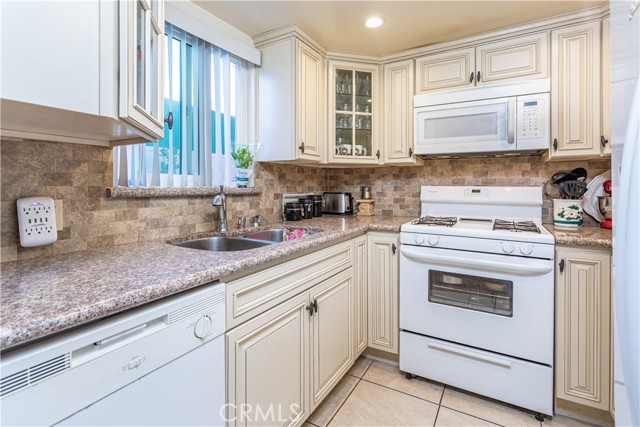 14415 Terra Bella Street photo 8