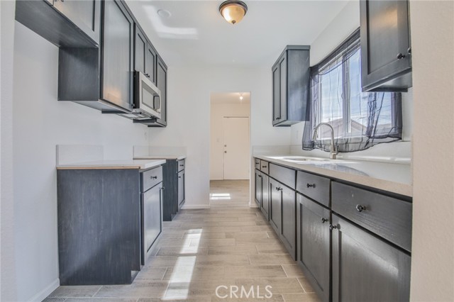 Detail Gallery Image 16 of 56 For 8932 Orchard, Los Angeles,  CA 90044 - – Beds | – Baths